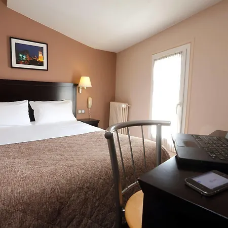 Hotel Citotel Le Bord O 2*